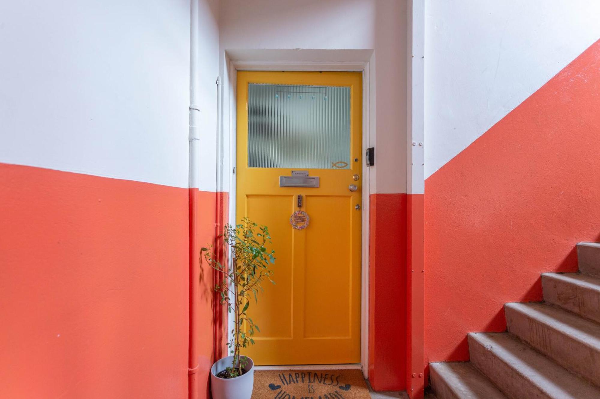 Bright & Spacious Double Room With Garden View- Close To Airport & City Centre Эдинбург Экстерьер фото